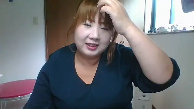 Snapshot of SAKU-RA-chan chatting on September 19, 3:52 am SAKU-RA-chan online show from September 19, 3:52 am