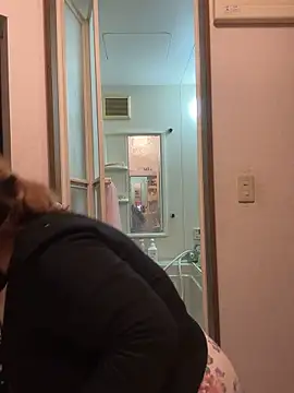 Snapshot of SAKU-RA-chan chatting on December 19, 11:28 am SAKU-RA-chan online show from December 19, 11:28 am