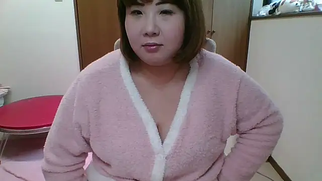 Snapshot of SAKU-RA-chan chatting on February 26, 5:28 am SAKU-RA-chan online show from February 26, 5:28 am