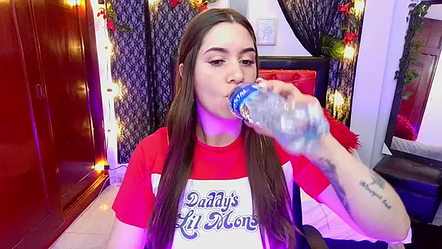 alana rose18 online show from February 24, 1:24 am