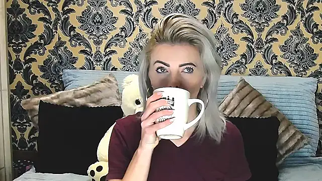 Aly girl1 online show from February 23, 11:33 am