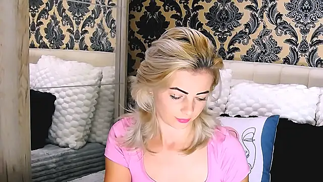 Aly girl1 online show from September 22, 9:00 am