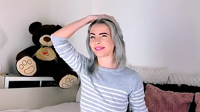 Aly girl1 online show from April 29, 9:35 am