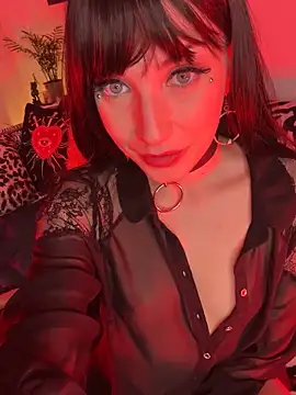 Snapshot of Sofia_Poly chatting on November 11, 11:49 pm Sofia Poly online show from November 11, 11:49 pm