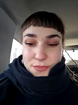 Snapshot of FoxRineHelen chatting on January 16, 10:10 am FoxRineHelen online show from January 16, 10:10 am