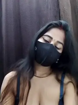 Lalisa sexy online show from April 22, 10:33 pm