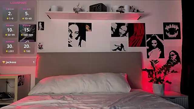 Lisa Moones online show from January 16, 4:55 pm