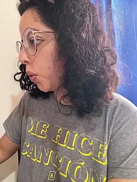 Snapshot of babyluna939 chatting on March 16, 8:00 pm babyluna939 online show from March 16, 8:00 pm