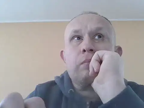 Snapshot of X46x chatting on November 8, 8:36 am X46x online show from November 8, 8:36 am