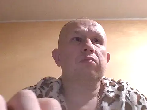 Snapshot of X46x chatting on November 8, 8:51 pm X46x online show from November 8, 8:51 pm