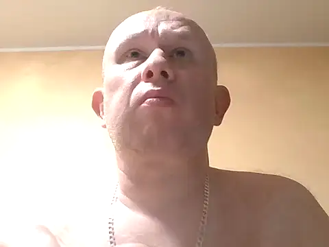 Snapshot of X46x chatting on November 14, 9:13 pm X46x online show from November 14, 9:13 pm