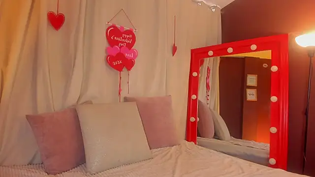 Little Ivy online show from February 6, 7:17 pm