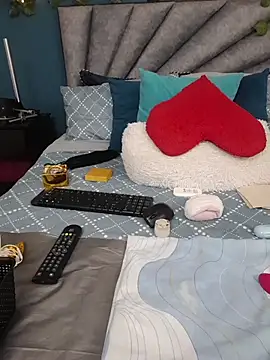 Grey Lorenz11 online show from March 12, 9:37 am