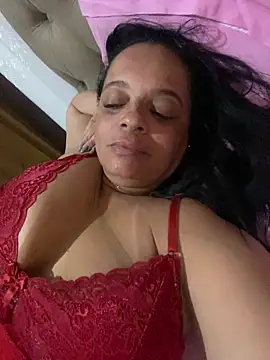 Snapshot of lomagata chatting on April 16, 1:17 am lomagata online show from April 16, 1:17 am
