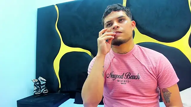 MelissaAndZeuss online show from February 26, 4:47 am