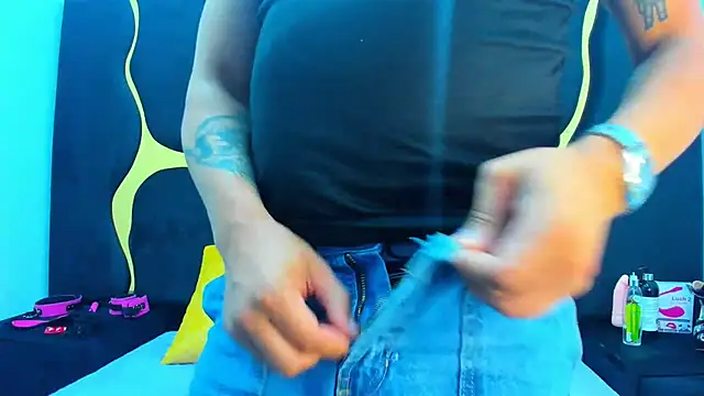 MelissaAndZeuss online show from March 14, 4:21 am