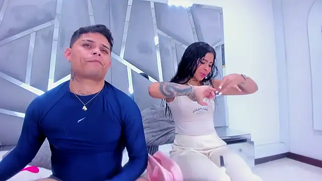 MelissaAndZeuss online show from March 15, 5:19 am