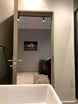 mmbaliii online show from October 29, 3:03 pm