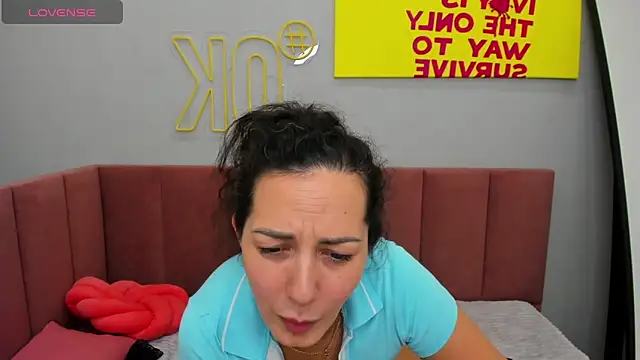 Snapshot of Linda_Insatiable chatting on March 14, 7:37 am Linda Insatiable online show from March 14, 7:37 am