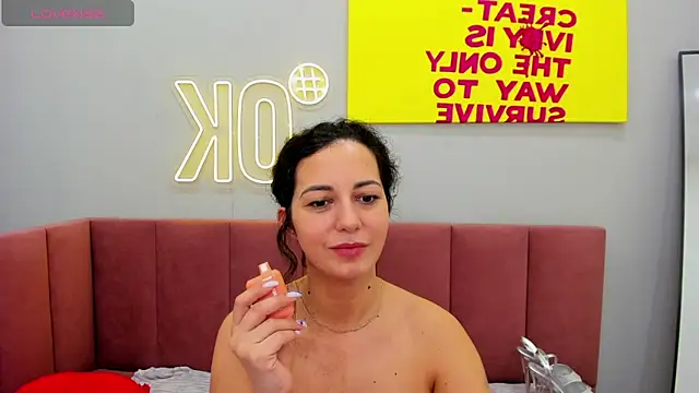 Snapshot of Linda_Insatiable chatting on March 16, 7:37 am Linda Insatiable online show from March 16, 7:37 am