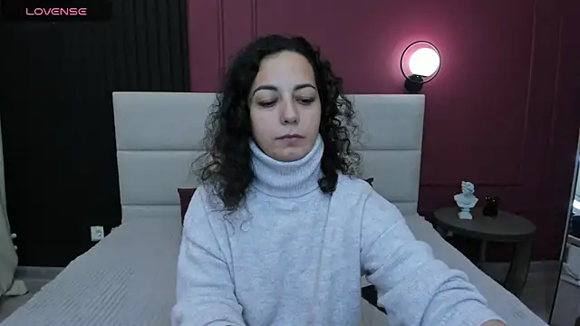 Snapshot of Linda_Insatiable chatting on September 29, 1:22 am Linda Insatiable online show from September 29, 1:22 am