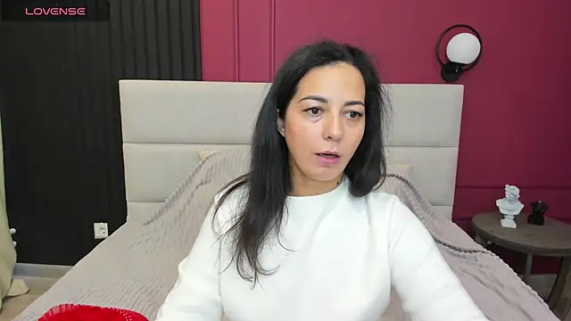 Snapshot of Linda_Insatiable chatting on October 2, 1:34 am Linda Insatiable online show from October 2, 1:34 am