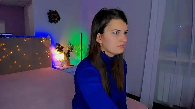 Laura Leee online show from January 15, 6:29 am