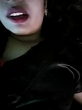 Snapshot of Miss-Siyaa chatting on December 8, 2:09 pm Miss-Siyaa online show from December 8, 2:09 pm