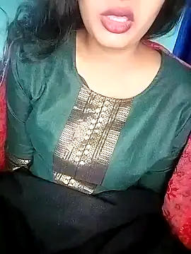 Snapshot of Miss-Siyaa chatting on December 15, 1:11 pm Miss-Siyaa online show from December 15, 1:11 pm