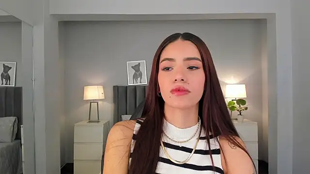 Madie  collins online show from February 3, 11:31 am