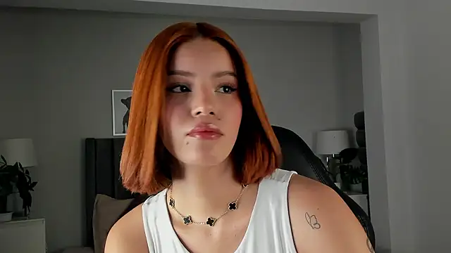 Madie  collins online show from March 10, 11:48 am