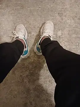 casper0303 online show from April 10, 2:55 pm