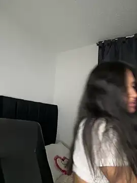 Snapshot of Dulceeany chatting on January 21, 3:59 am Dulceeany online show from January 21, 3:59 am