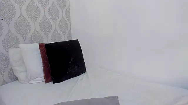 martina rivera  online show from October 3, 12:13 pm