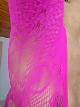 Snapshot of Shermie24 chatting on November 5, 3:17 am Shermie24 online show from November 5, 3:17 am