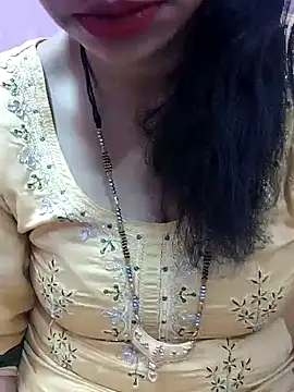 Snapshot of Urmila_bhabhii chatting on February 2, 3:21 am Urmila bhabhii online show from February 2, 3:21 am
