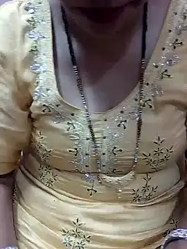 Snapshot of Urmila_bhabhii chatting on February 10, 4:14 pm Urmila bhabhii online show from February 10, 4:14 pm