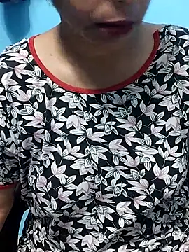 Snapshot of Urmila_bhabhii chatting on September 16, 3:18 am Urmila bhabhii online show from September 16, 3:18 am