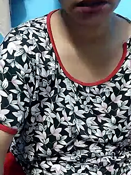 Snapshot of Urmila_bhabhii chatting on September 20, 3:18 am Urmila bhabhii online show from September 20, 3:18 am