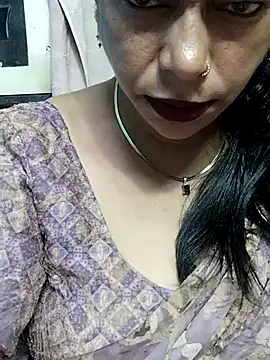 Snapshot of Urmila_bhabhii chatting on November 3, 2:57 am Urmila bhabhii online show from November 3, 2:57 am