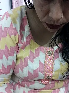 Snapshot of Urmila_bhabhii chatting on November 27, 3:25 pm Urmila bhabhii online show from November 27, 3:25 pm