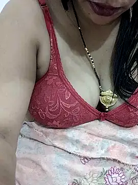 Snapshot of Urmila_bhabhii chatting on December 5, 3:20 pm Urmila bhabhii online show from December 5, 3:20 pm