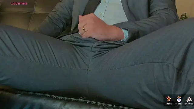 MrLonely02 online show from December 28, 11:05 pm