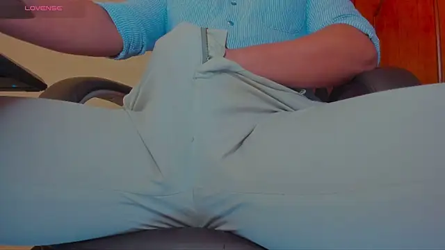 MrLonely02 online show from February 3, 2:13 pm