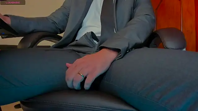 MrLonely02 online show from February 14, 1:18 pm