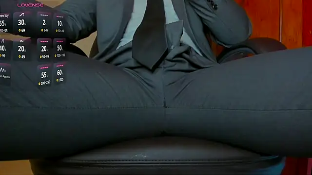 MrLonely02 online show from February 19, 9:14 pm