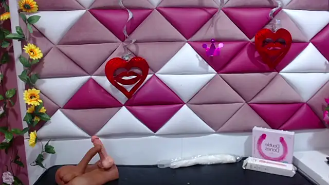 NahomiConnor  online show from March 21, 4:40 pm