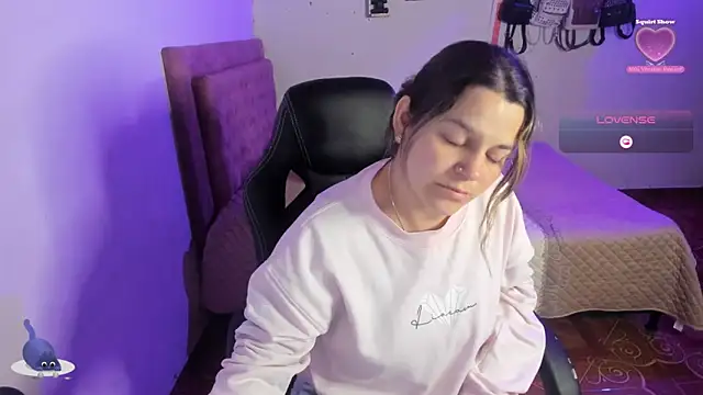 Sabrina Hall  online show from November 22, 2:54 am