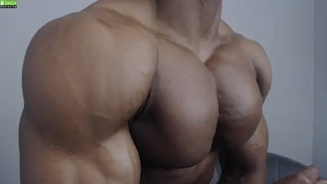 Snapshot of exquisite50 chatting on December 21, 4:41 am exquisite50 online show from December 21, 4:41 am