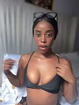 BhadBhad Kitty online show from March 20, 7:47 am